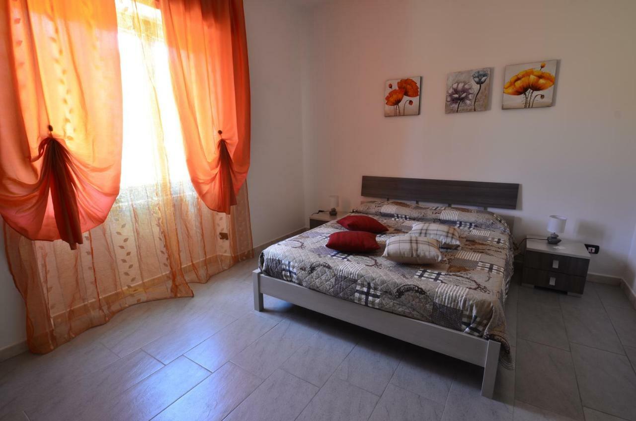 Case Franzero Hotel Levice Bagian luar foto