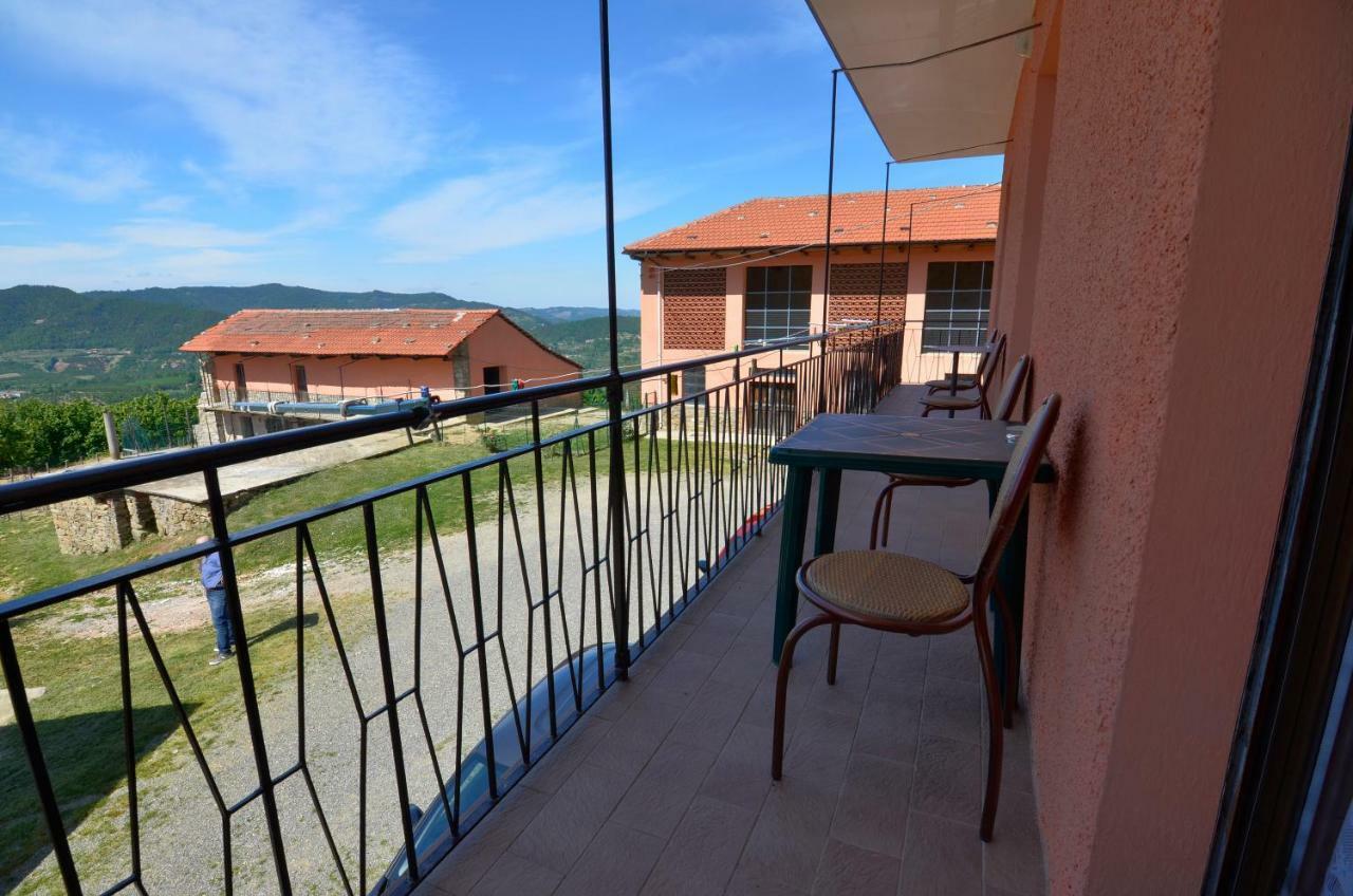 Case Franzero Hotel Levice Bagian luar foto